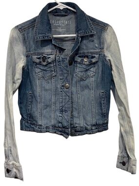 Aeropostale Light Bleached Blue Denim Distressed Button-up Jean Jacket